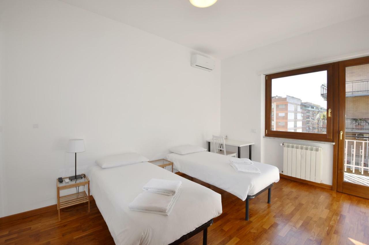 Nice And Warm Rooms Roma Exterior foto